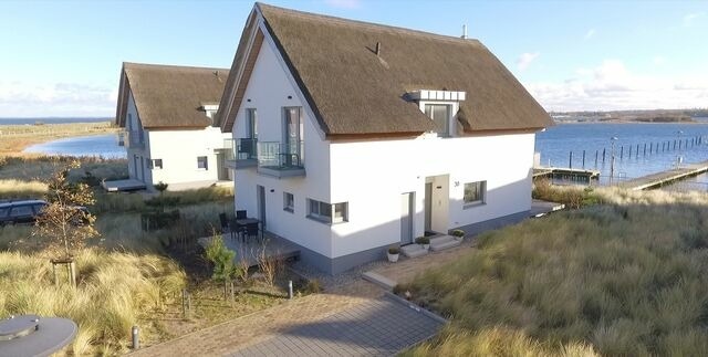 Ferienhaus in Heiligenhafen - Ostsee - Reetdachhaus Nr. 45 "Graswarder" im Strand Resort - Bild 2