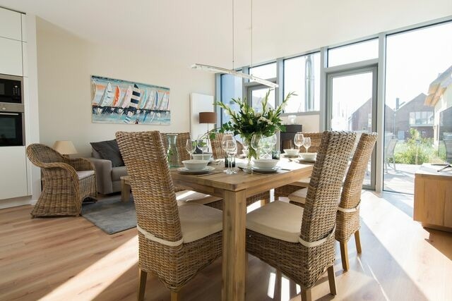 Ferienhaus in Heiligenhafen - Ostsee - Reetdachhaus Nr. 35 "Gras" im Strand Resort - Bild 2