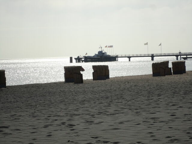 Ferienwohnung in Dahme - FeWo"Am Deich", Box -Bett, Terrasse, eign . Garten. 70m zum Strand, Fahrradgarage - Bild 25