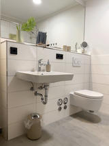 Ferienwohnung in Gr&ouml;mitz - A1 - Haus Deichwind | K&ouml;nigsberger Allee 36 - FERIENDOMIZIL HOLLICH - Bild 8