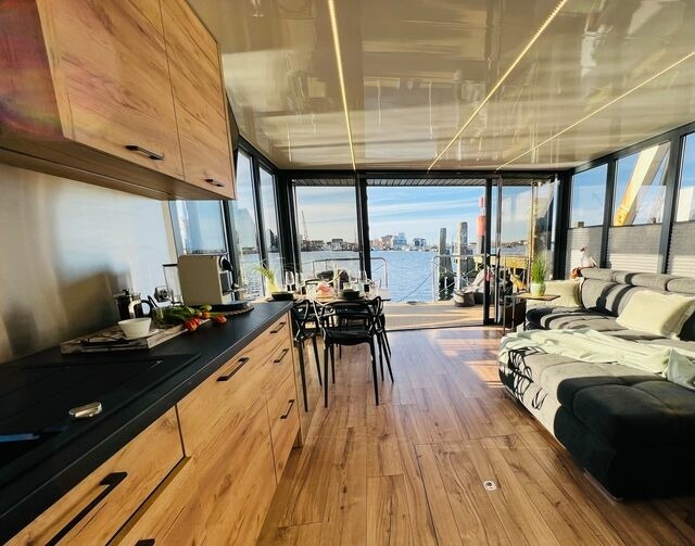 Ferienwohnung in Heiligenhafen - Traum-Hausboot "Mountainstreet 29" mit f&uuml;hrerscheinfreiem Motorboot - Bild 4