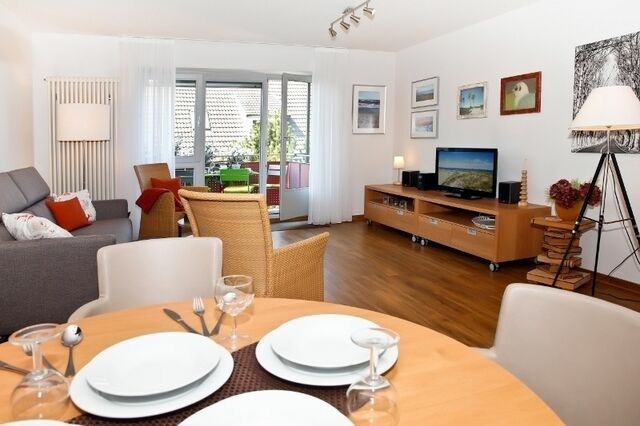 Ferienwohnung in K&uuml;hlungsborn - Ostseeblick, Wustrow 54 - Bild 2