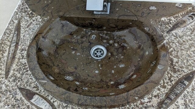 Ferienwohnung in Grube - Edler Altbau, 2,80m breites Doppelbett - Bild 13