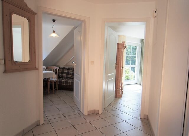 Ferienwohnung in Ostseeheilbad Zingst - Birkmaase 14 - Komfort FeWo im 4-Sterne-Ferienhaus Anselm DG - Bild 2