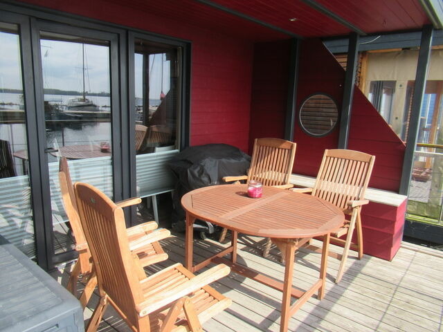 Ferienwohnung in Fehmarn OT Burgstaaken - Hausboot Kaddi`s Sunflower - Huus & Meer Burgstaaken - Bild 3