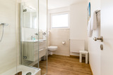 Ferienwohnung in Fehmarn OT Neue Tiefe - Strandhotel Garni Fehmarn - Duschbad